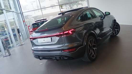 AUDI-Q6 E-TRON-2025