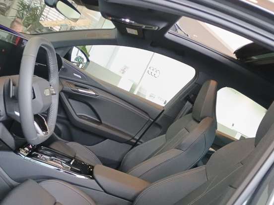 AUDI-Q6 E-TRON-100 KW ELÉTRICO SPORTBACK QUATTRO AUDI-Q6 E-TRON-2025