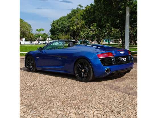 AUDI-R8-2014