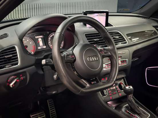 AUDI-RS Q3-2016