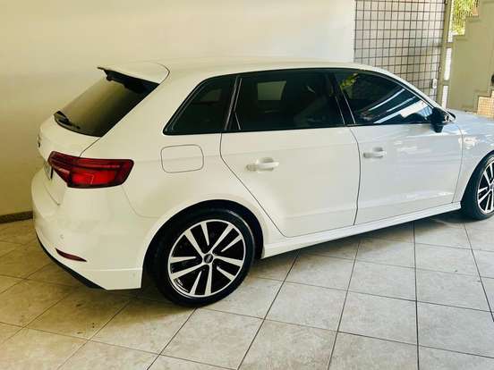 AUDI-A3-1.4 TFSI GASOLINA SPORTBACK PRESTIGE PLUS S-TRONIC AUDI-A3-2019