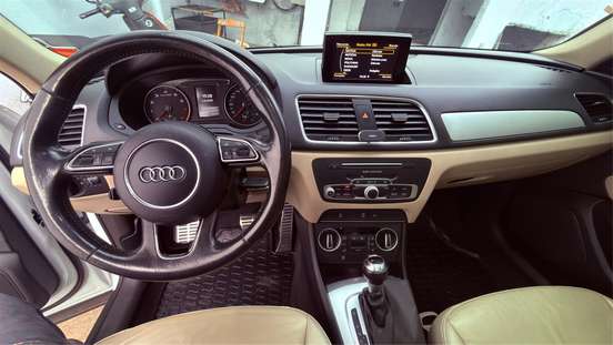 AUDI-Q3-2017