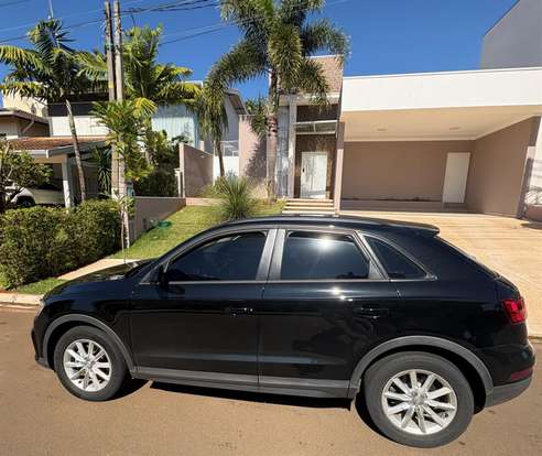 AUDI-Q3-2017
