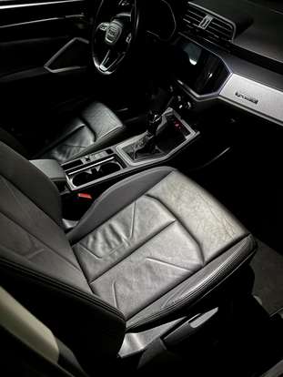 AUDI-Q3-2022