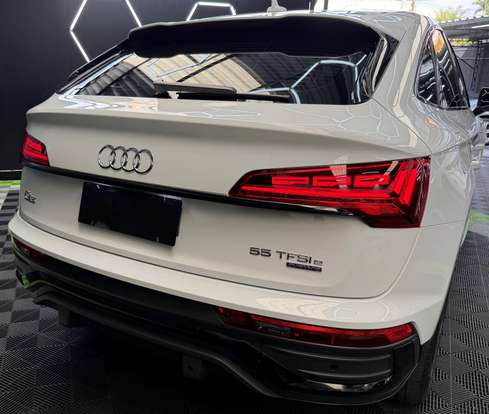 AUDI-Q5-2023