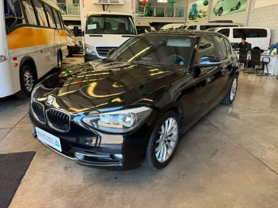BMW 118i 1.6 FULL 16V TURBO GASOLINA 4P AUTOMÁTICO BMW 118i 1.6 FULL 16V TURBO GASOLINA 4P AUTOMÁTICO