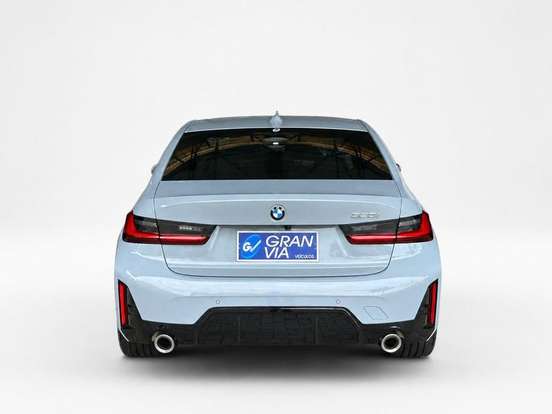 BMW-320i-2025