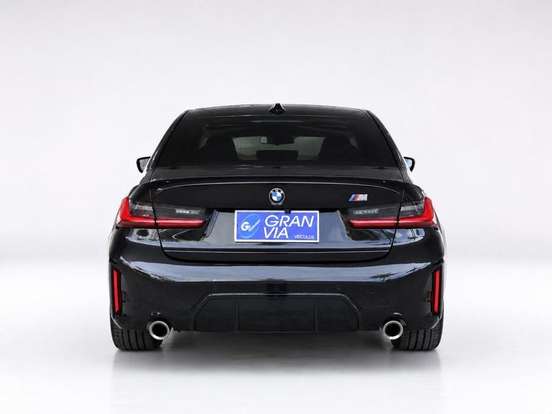 BMW-320i-2025