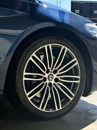 BMW-530e-2018