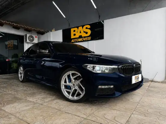 BMW-530i-2.0 16V TURBO GASOLINA M SPORT AUTOMÁTICO BMW-530i-2017