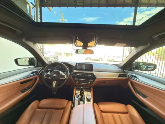 BMW-530i-2.0 16V TURBO GASOLINA M SPORT AUTOMÁTICO BMW-530i-2017