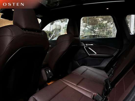 BMW-iX1-2025