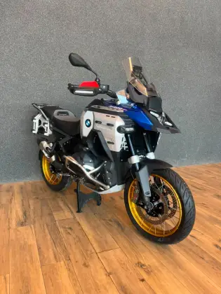 BMW R 1300 GS ADVENTURE TROPHY BMW R 1300 GS ADVENTURE TROPHY