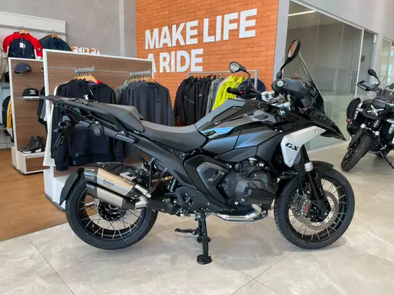 BMW R 1300 GS TRIPLE BLACK BMW R 1300 GS TRIPLE BLACK