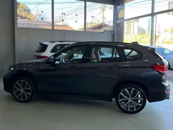 BMW-X1-2.0 16V TURBO ACTIVEFLEX SDRIVE20I GP PLUS 4P AUTOMÁTICO BMW-X1-2022
