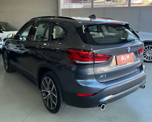 BMW-X1-2022
