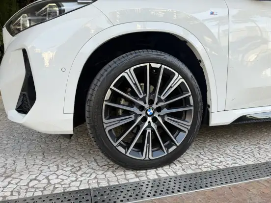 BMW-X1-2023