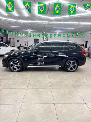 BMW-X1-2012