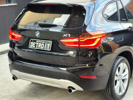 BMW-X1-2016