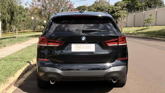 BMW-X1-2022