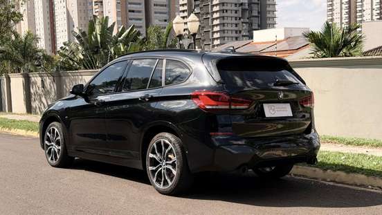 BMW-X1-2022
