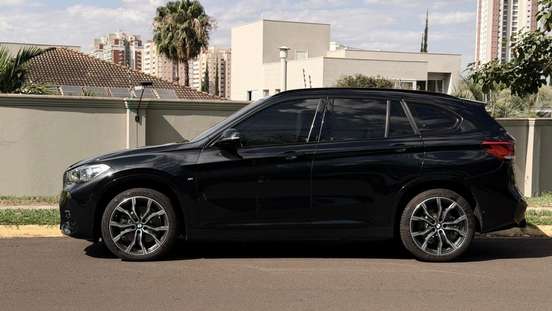 BMW-X1-2022