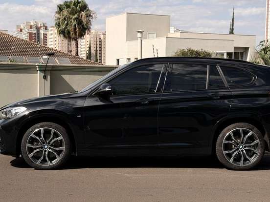 BMW-X1-2.0 16V TURBO ACTIVEFLEX SDRIVE20I M SPORT 4P AUTOMÁTICO BMW-X1-2022