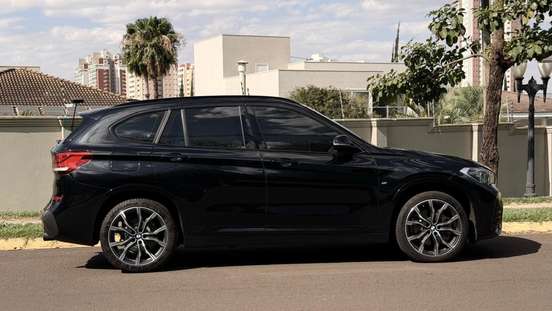 BMW-X1-2022