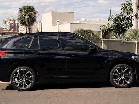 BMW-X1-2.0 16V TURBO ACTIVEFLEX SDRIVE20I M SPORT 4P AUTOMÁTICO BMW-X1-2022