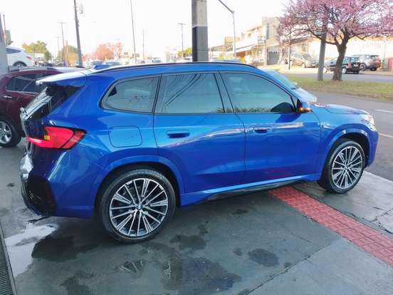 BMW-X1-2.0 16V TURBO GASOLINA SDRIVE20I M SPORT STEPTRONIC BMW-X1-2023
