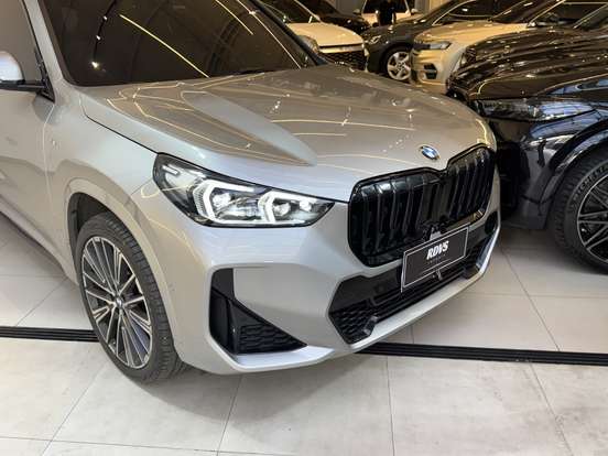 BMW-X1-2024