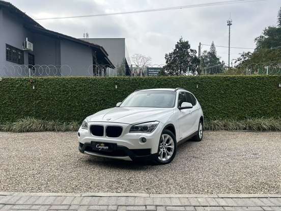 BMW-X1-2.0 18I S-DRIVE 4X2 16V GASOLINA 4P AUTOMÁTICO BMW-X1-2013