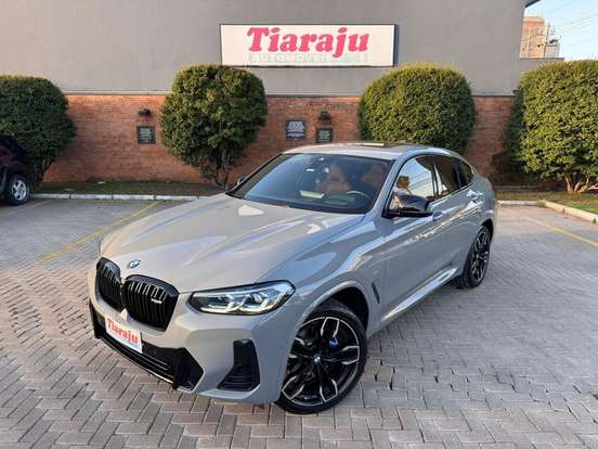 BMW-X4-2022