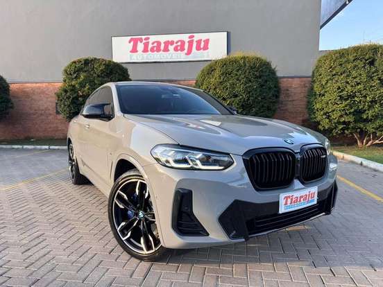 BMW-X4-2022