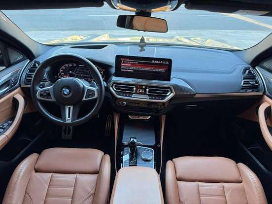 BMW-X4-2022
