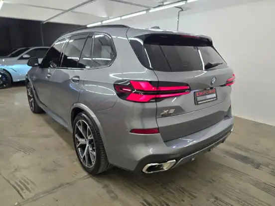 BMW-X5-3.0 I6 TURBO HÍBRIDO XDRIVE50E M SPORT AUTOMÁTICO BMW-X5-2024