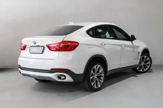 BMW-X6-2017