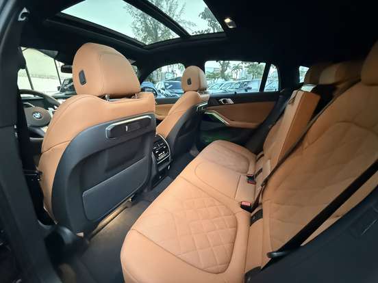 BMW-X6-3.0 TWINPOWER GASOLINA XDRIVE40I M SPORT AUTOMÁTICO BMW-X6-2024