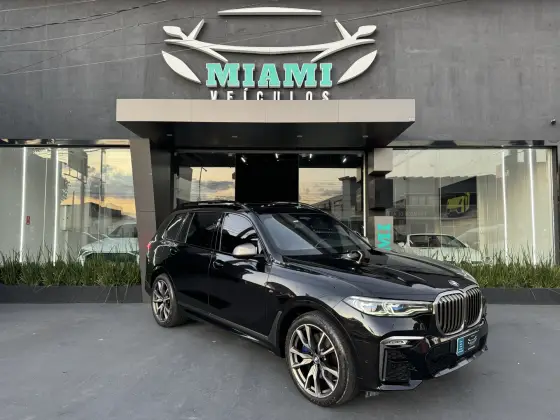 BMW X7 4.4 V8 GASOLINA M SPORT XDRIVE50I STEPTRONIC BMW X7 4.4 V8 GASOLINA M SPORT XDRIVE50I STEPTRONIC