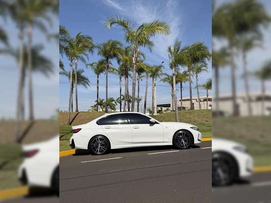 BMW-320i-2.0 16V TURBO FLEX M SPORT AUTOMÁTICO BMW-320i-2022