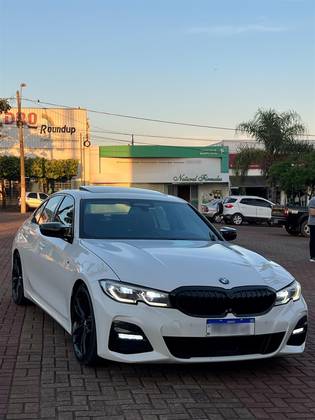 BMW 330i 2.0 16V TURBO GASOLINA M SPORT AUTOMÁTICO