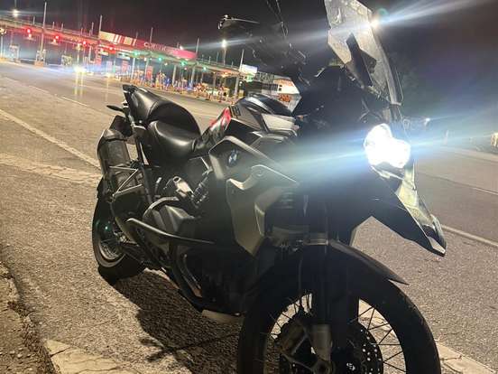BMW-R 1250 GS ADVENTURE PREMIUM + EXCLUSIVE BMW-R 1250 GS ADVENTURE PREMIUM + EXCLUSIVE-2020