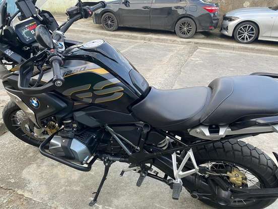 BMW-R 1250 GS ADVENTURE PREMIUM + EXCLUSIVE-2020