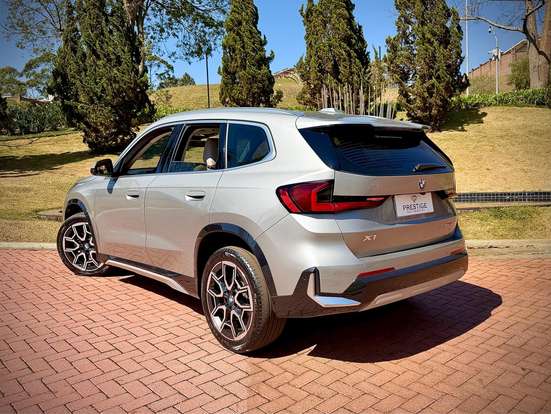 BMW-X1-2.0 16V TURBO GASOLINA SDRIVE20I X-LINE STEPTRONIC BMW-X1-2025