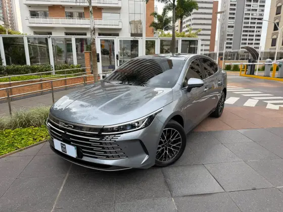 BYD KING 1.5 DM-I PHEV GS AUTOMÁTICO BYD KING 1.5 DM-I PHEV GS AUTOMÁTICO