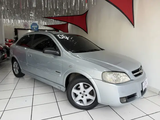 CHEVROLET ASTRA 2.0 MPFI ADVANTAGE 8V FLEX 2P MANUAL CHEVROLET ASTRA 2.0 MPFI ADVANTAGE 8V FLEX 2P MANUAL
