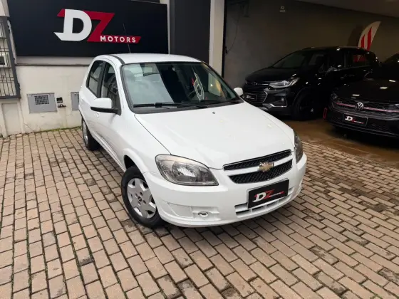 CHEVROLET CELTA 1.0 MPFI LT 8V FLEX 4P MANUAL CHEVROLET CELTA 1.0 MPFI LT 8V FLEX 4P MANUAL