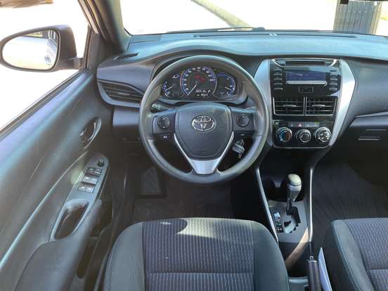 CHEVROLET-CRUZE-2018