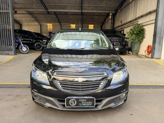 CHEVROLET ONIX 1.4 MPFI LT 8V FLEX 4P MANUAL CHEVROLET ONIX 1.4 MPFI LT 8V FLEX 4P MANUAL
