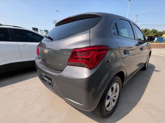 CHEVROLET-ONIX-2019